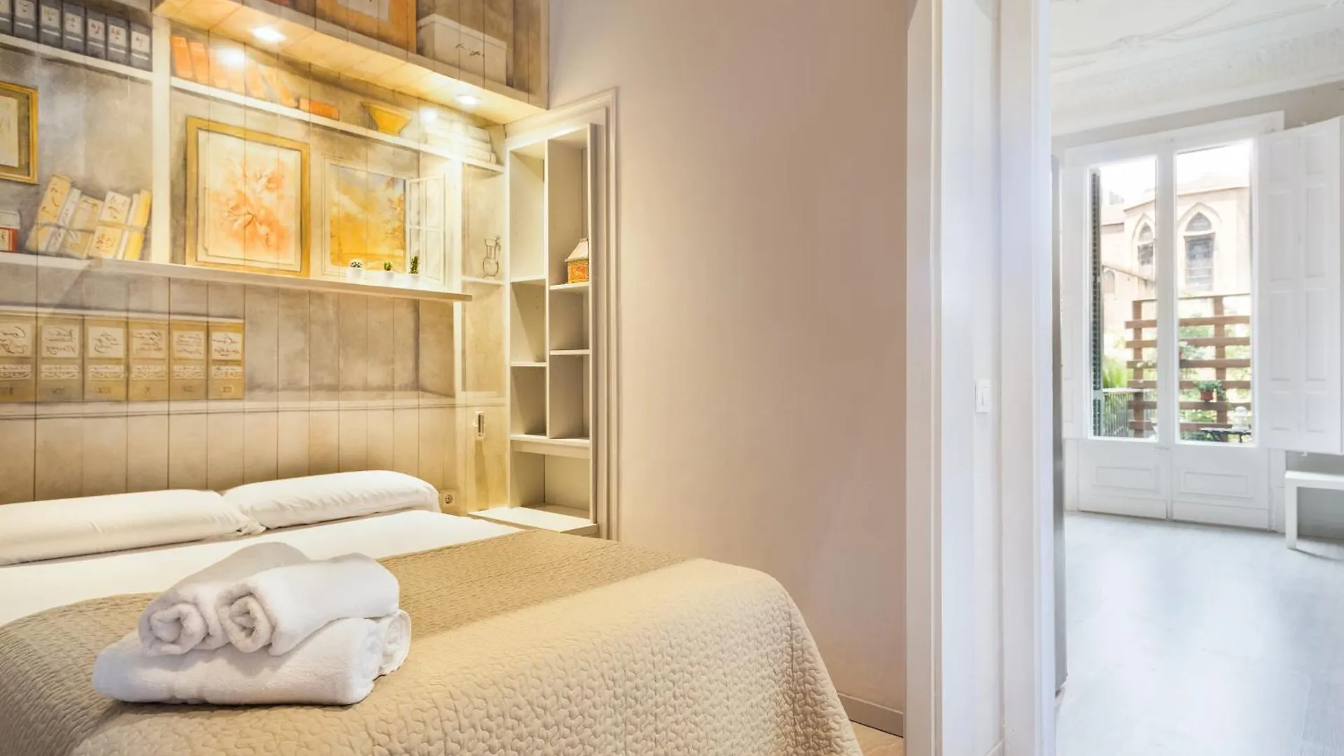 ברצלונה Suites4Days Ali Bei Apartment